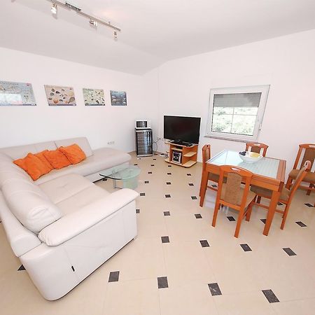 Apartment Sapavac Vir Exterior photo